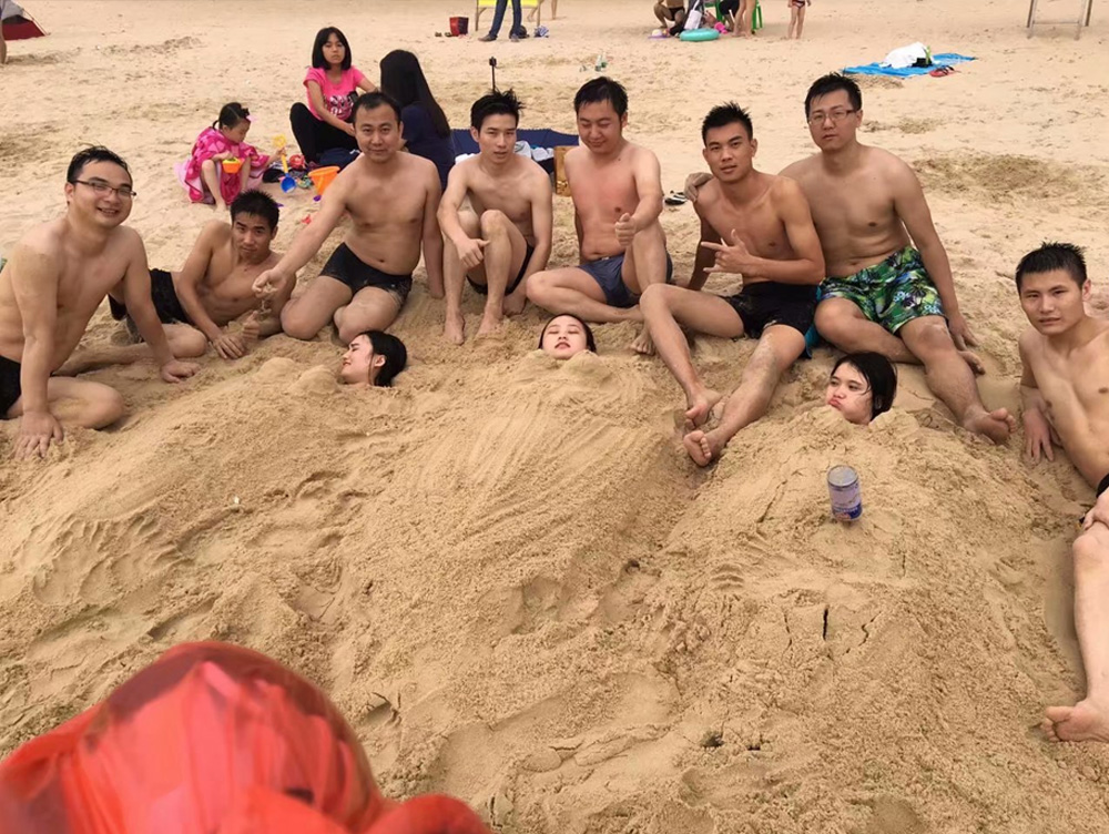 团建